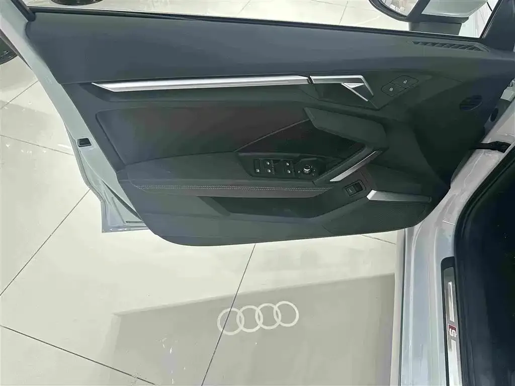 Audi A3 — фото 2