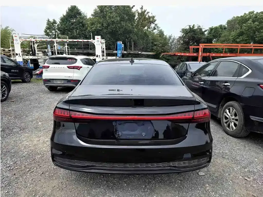 Audi A7L — фото 6