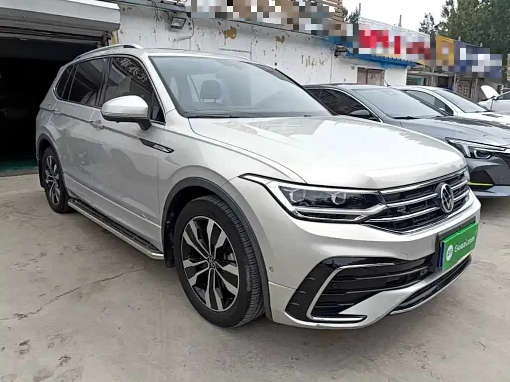Volkswagen Tiguan L — фото 4