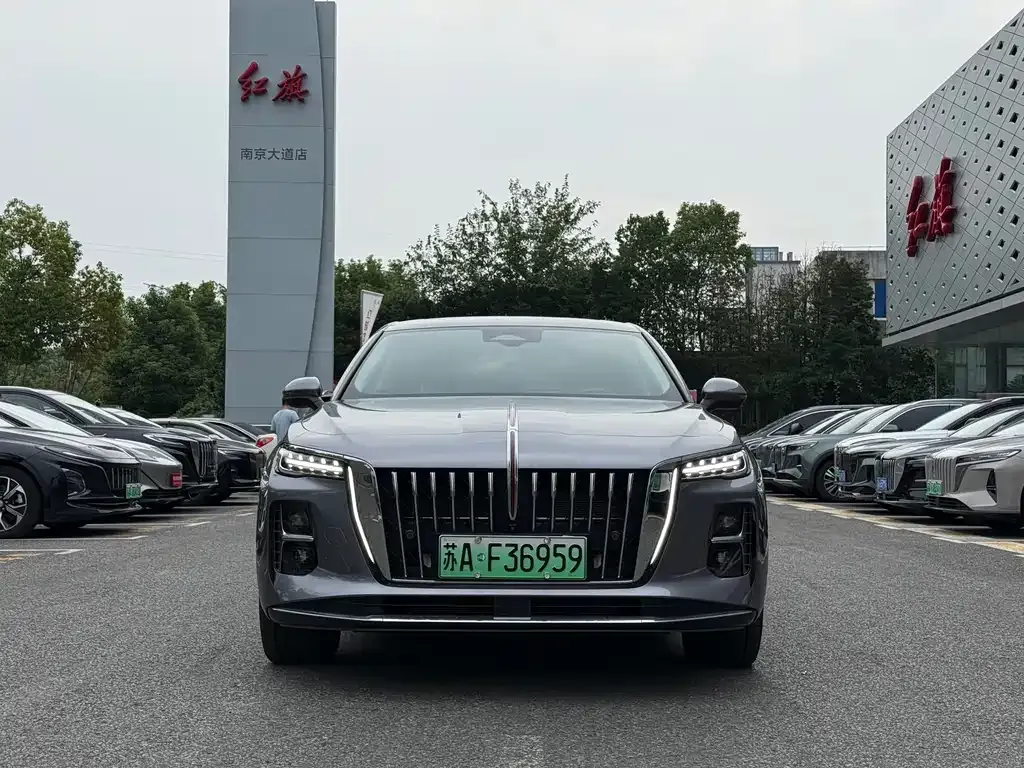 Hongqi H5 PHEV — фото 8