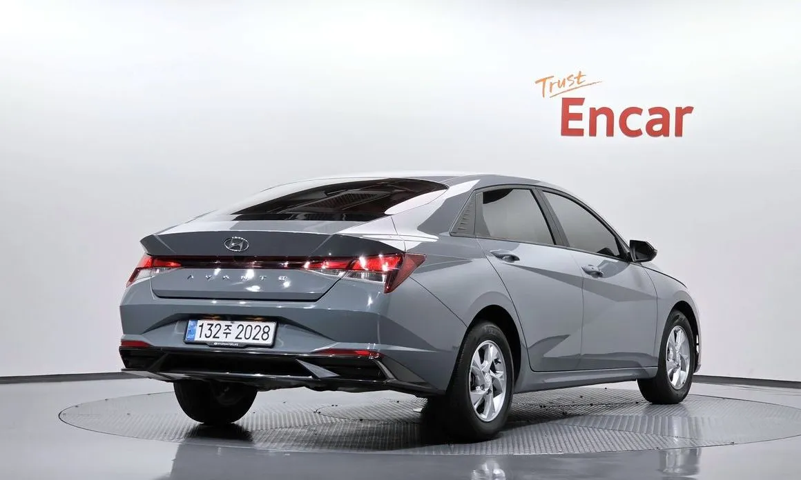 Hyundai AVANTE — фото 2