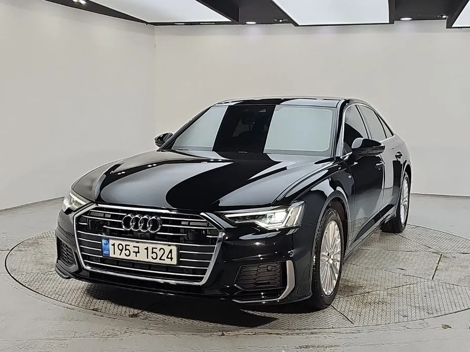 Audi A6 — фото 1