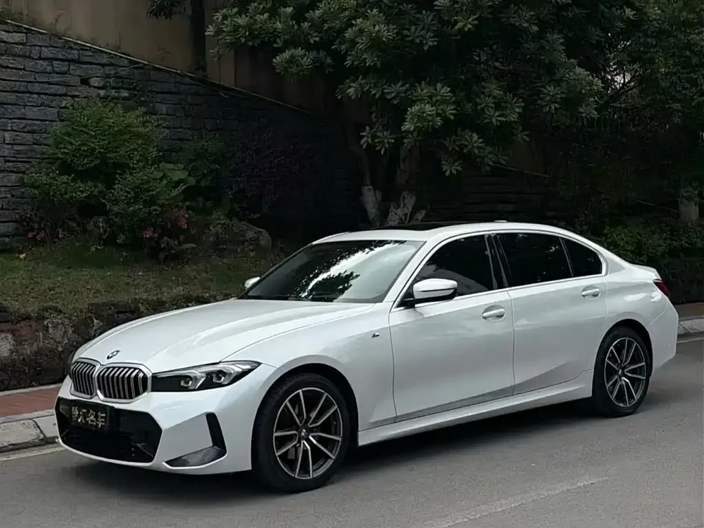 BMW 3 Series — фото 1