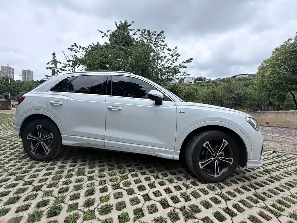 Audi Q3 — фото 2