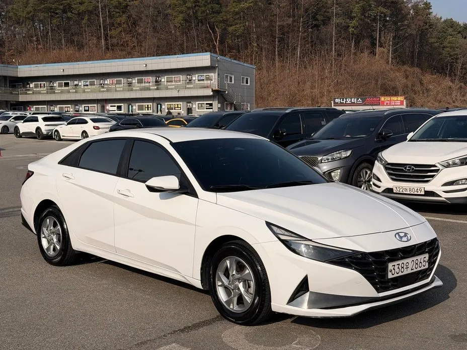Hyundai AVANTE — фото 8