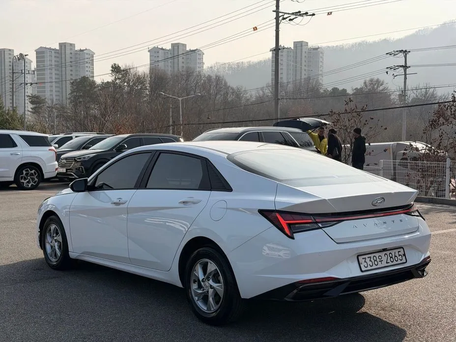 Hyundai AVANTE — фото 5