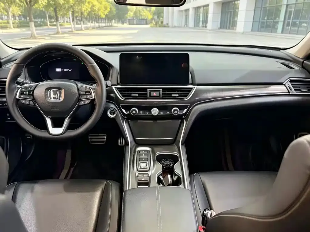 Honda Accord — фото 5