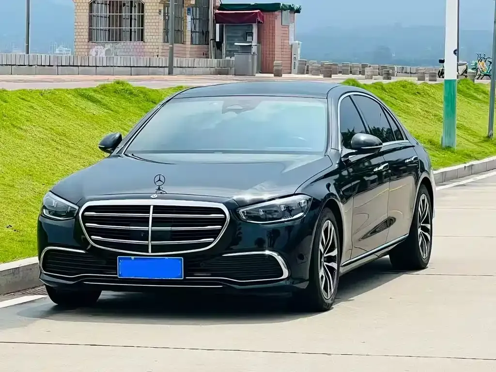 Mercedes-Benz S-Class — фото 1
