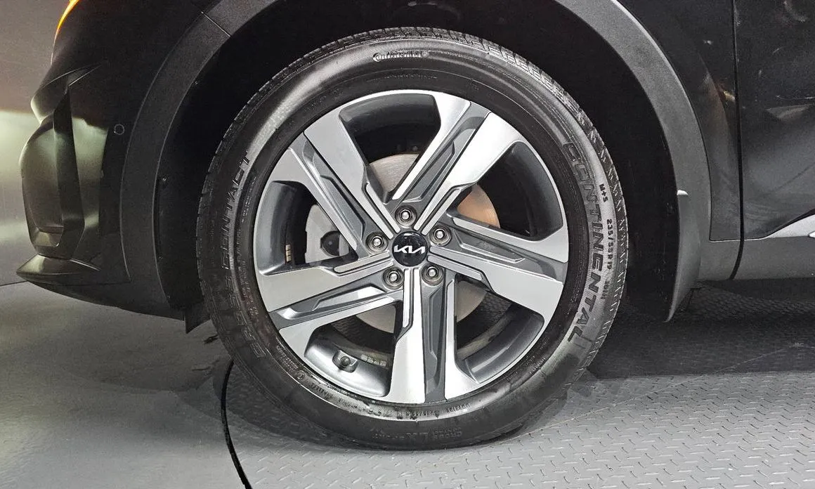 Kia Sorento — фото 9