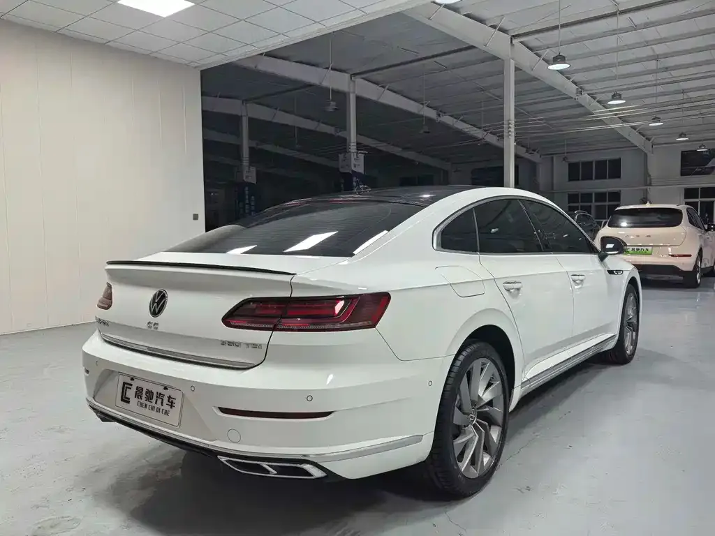 Volkswagen CC — фото 6