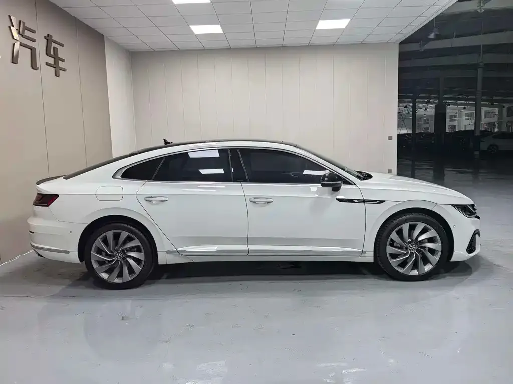 Volkswagen CC — фото 3