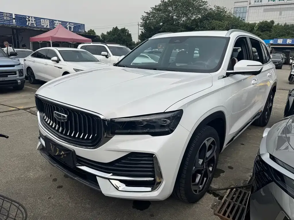 Geely Xingyue L — фото 1