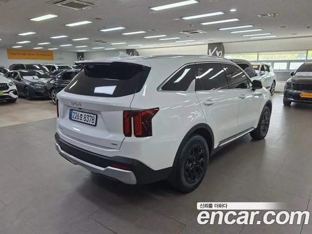 Kia Sorento — фото 6