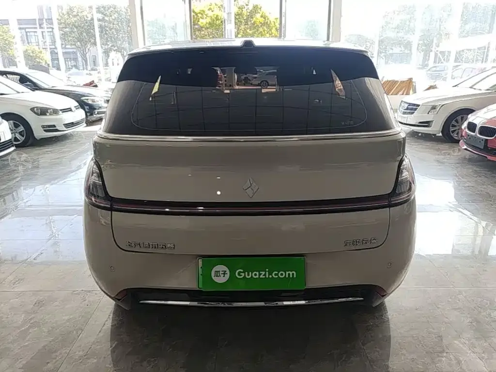 Baojun Yunduo — фото 4