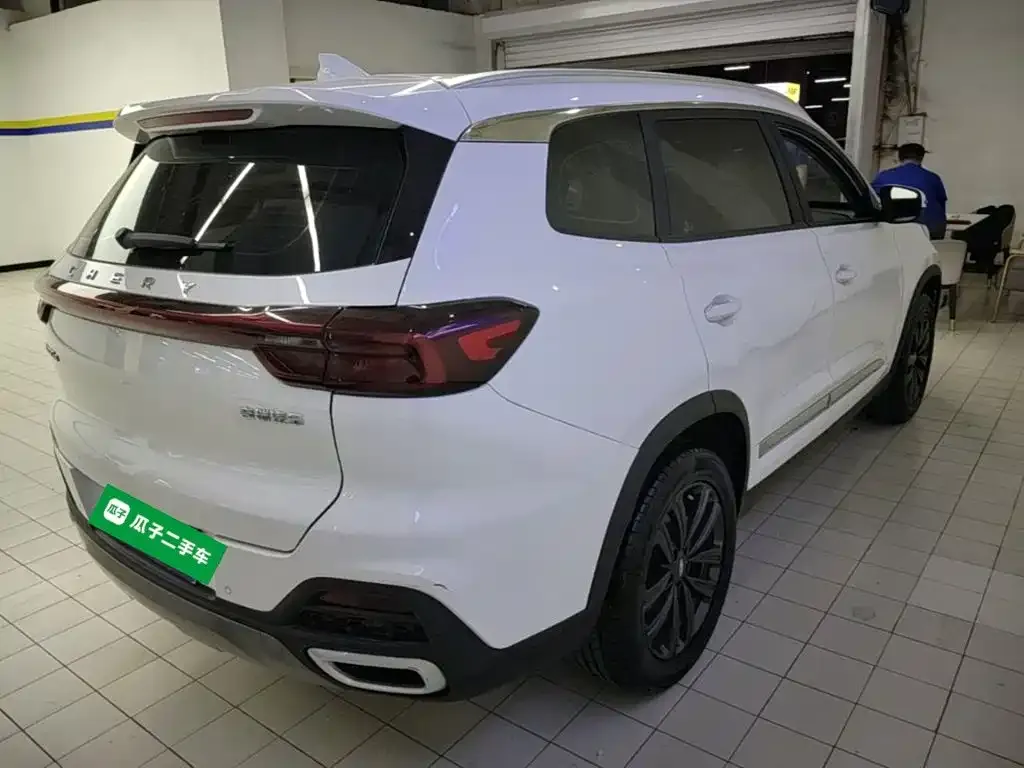 Chery Tiggo 8 — фото 2