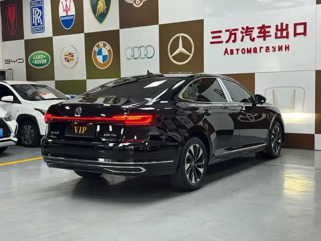 Volkswagen Passat — фото 9