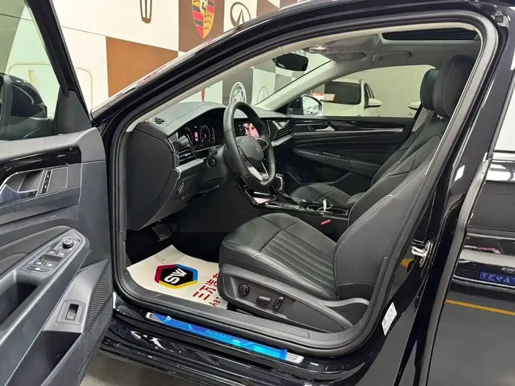 Volkswagen Passat — фото 7