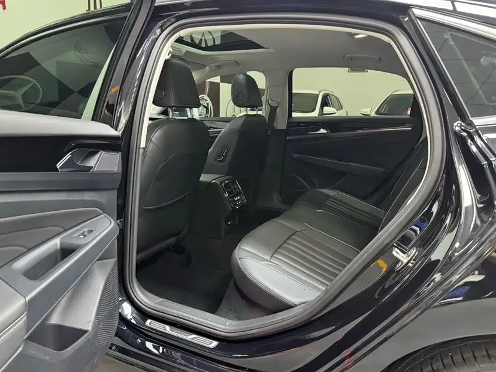 Volkswagen Passat — фото 2