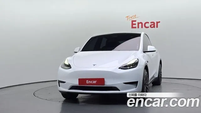 Tesla Model Y — фото 3