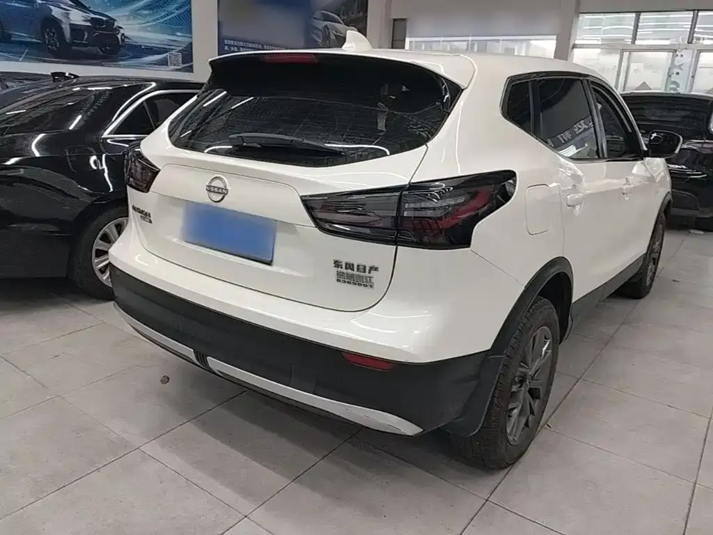 Nissan Qashqai — фото 4