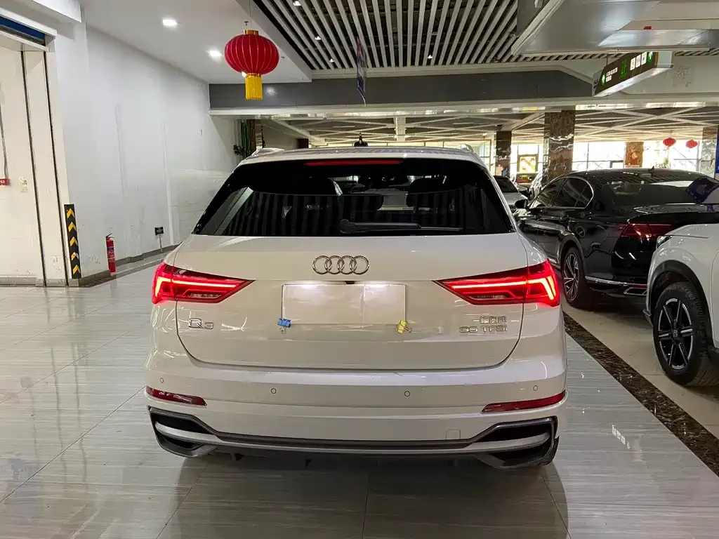 Audi Q3 — фото 7