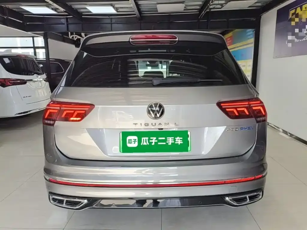Volkswagen Tiguan L PHEV — фото 3