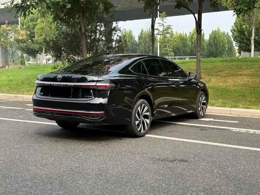 Volkswagen Passat — фото 8