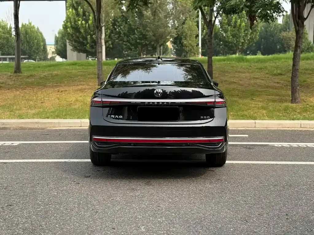 Volkswagen Passat — фото 10