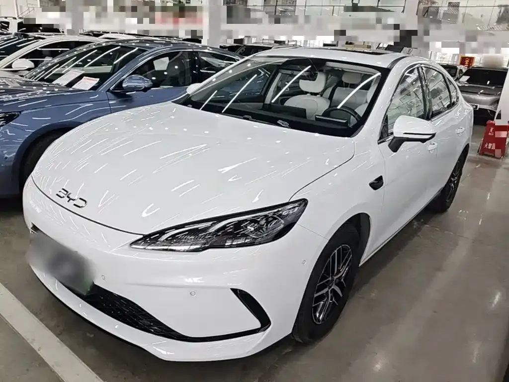 BYD Seal 05 DM-i — фото 1