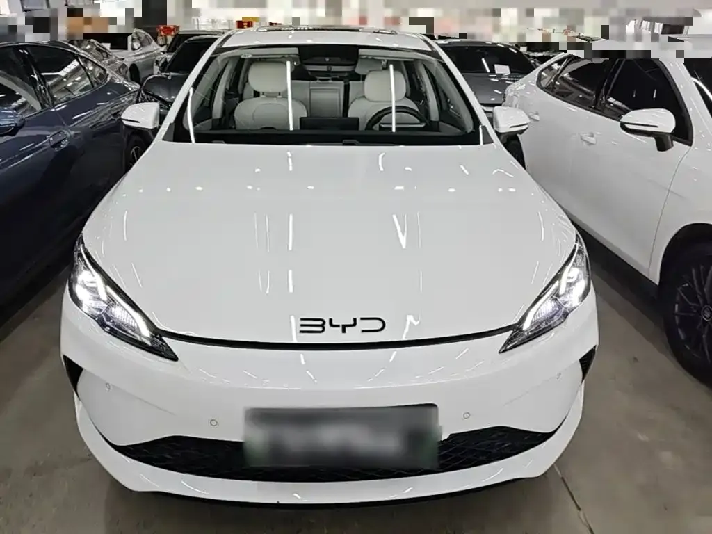 BYD Seal 05 DM-i — фото 3