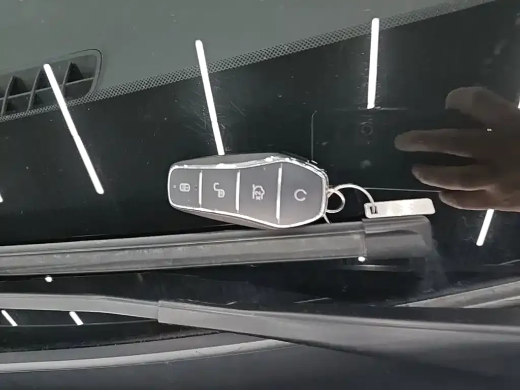 BYD Seal 05 DM-i — фото 4