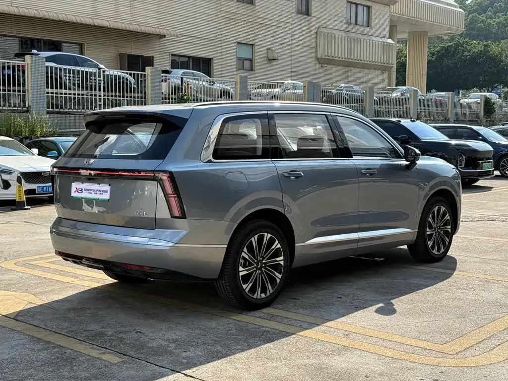Wuling Xingguang L — фото 10
