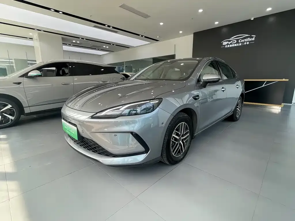 BYD Seal 05 DM-i — фото 1