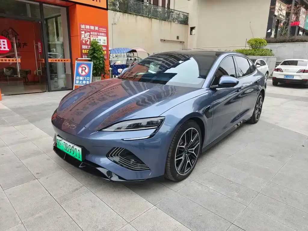 BYD Seal — фото 4