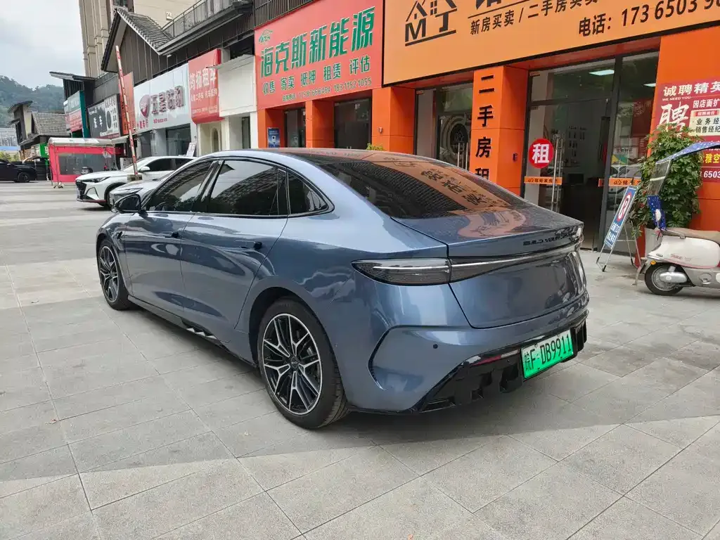 BYD Seal — фото 6