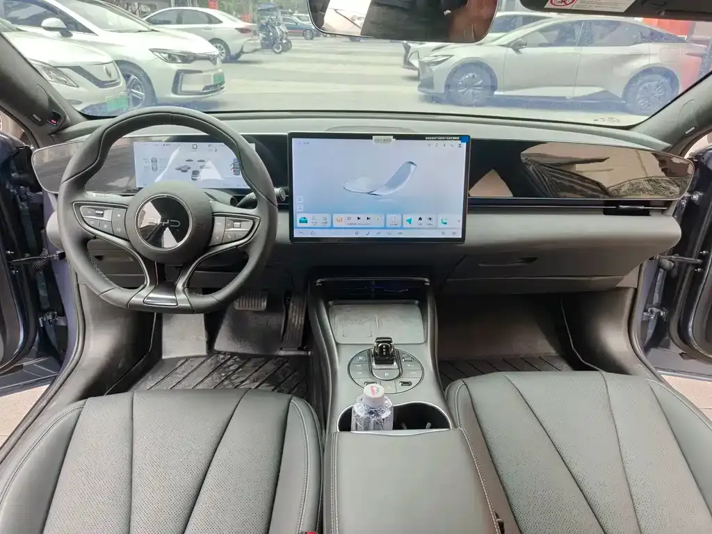 BYD Seal — фото 2