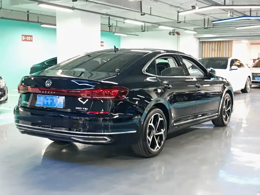 Volkswagen Passat — фото 7