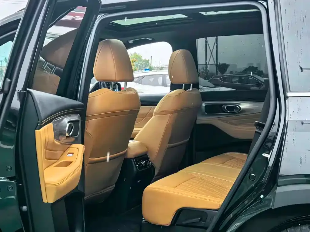 GAC Motor Trumpchi GS8 — фото 8