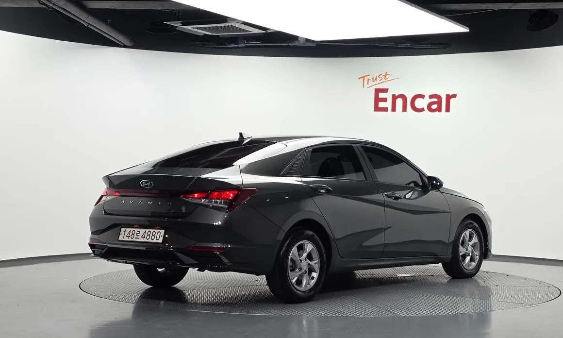 Hyundai AVANTE — фото 3