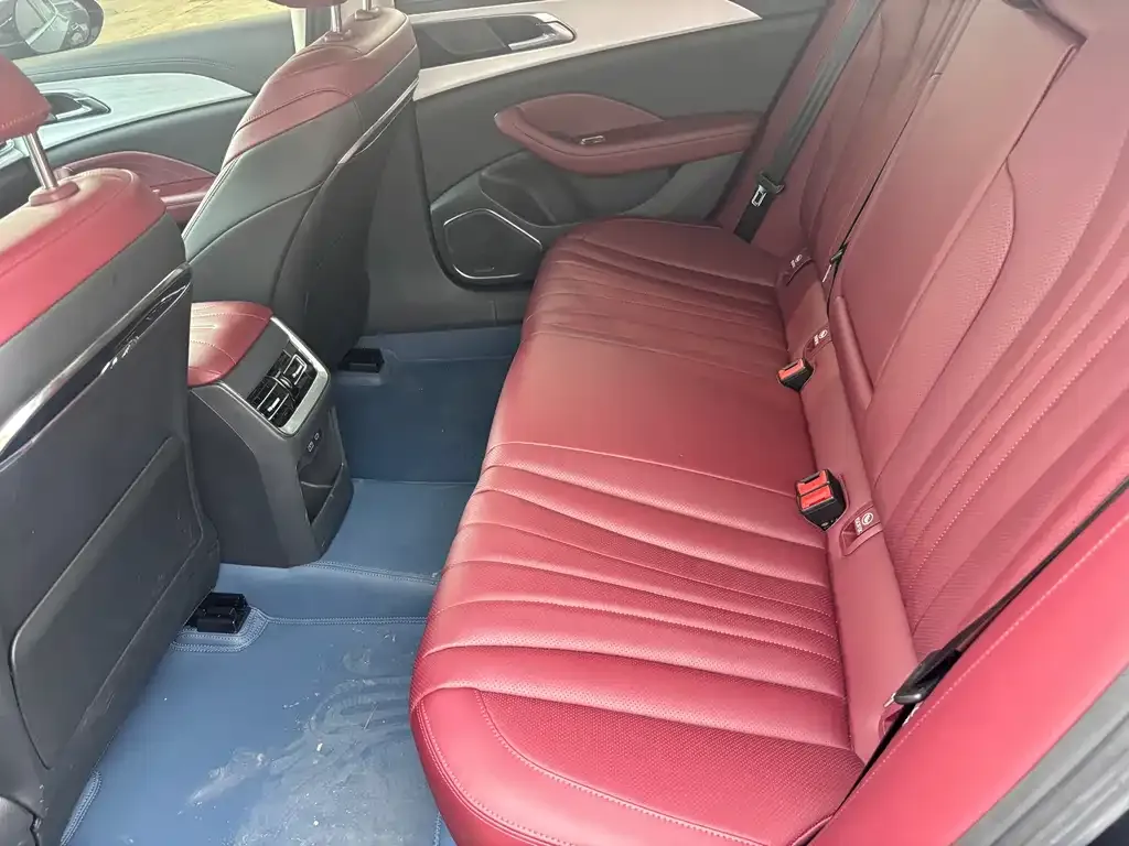 Hongqi H5 — фото 7