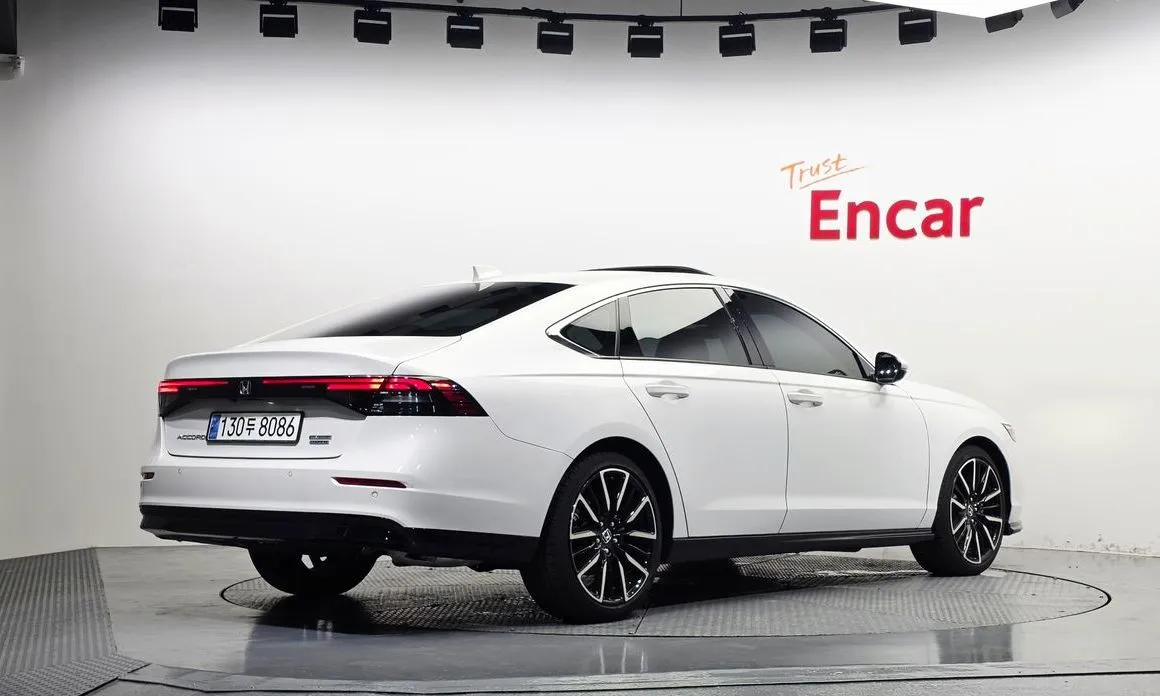 Honda Accord — фото 3