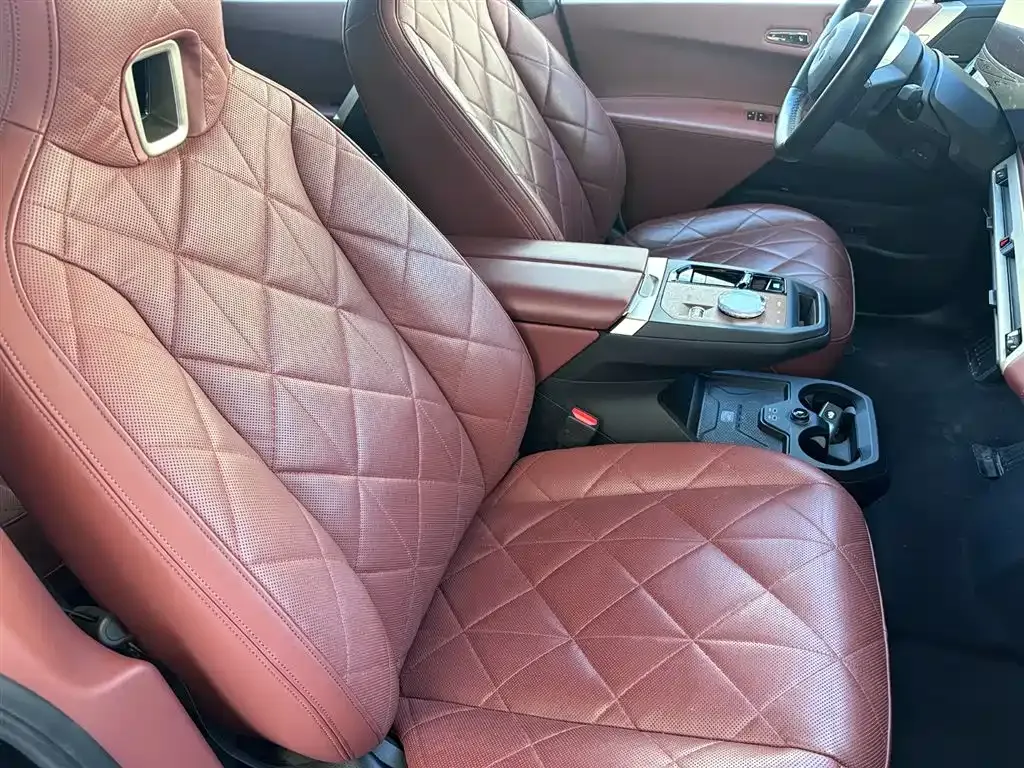 BMW iX — фото 10