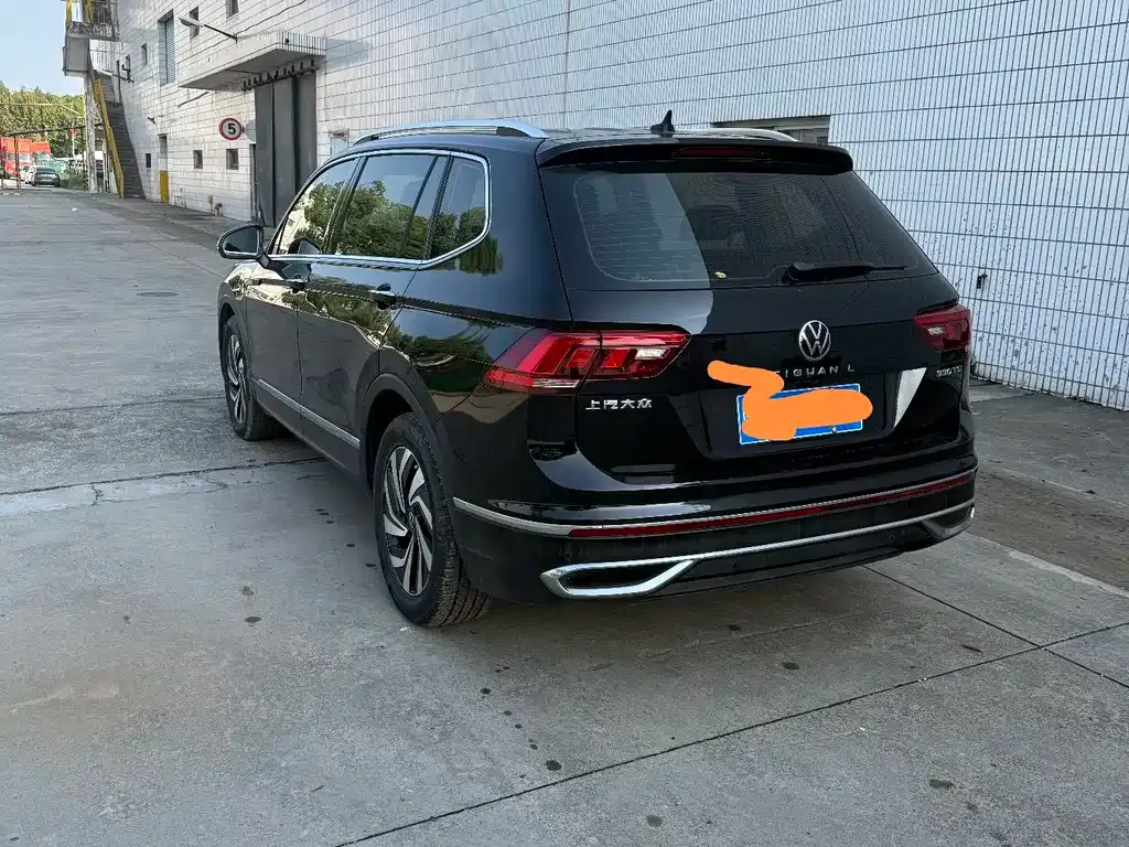 Volkswagen Tiguan L — фото 4