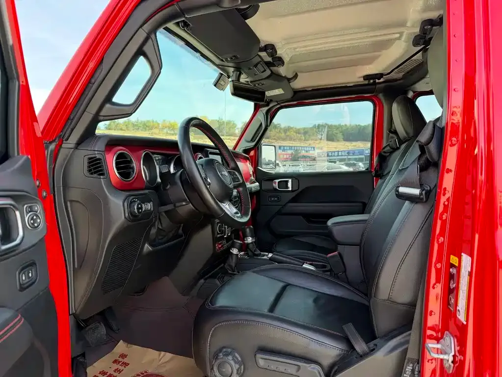 Jeep Wrangler — фото 3