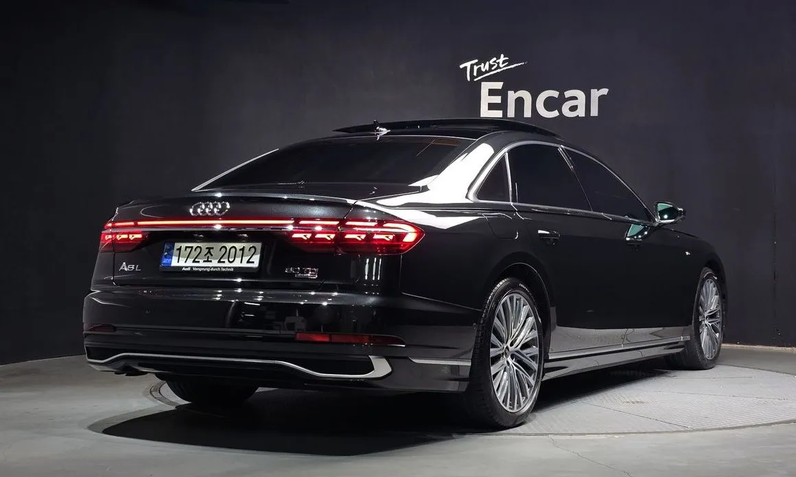 Audi A8 — фото 3