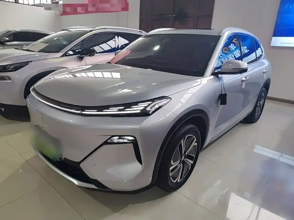 Geely Galaxy Xingjian 7 — фото 1