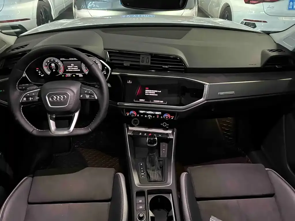 Audi Q3 — фото 2