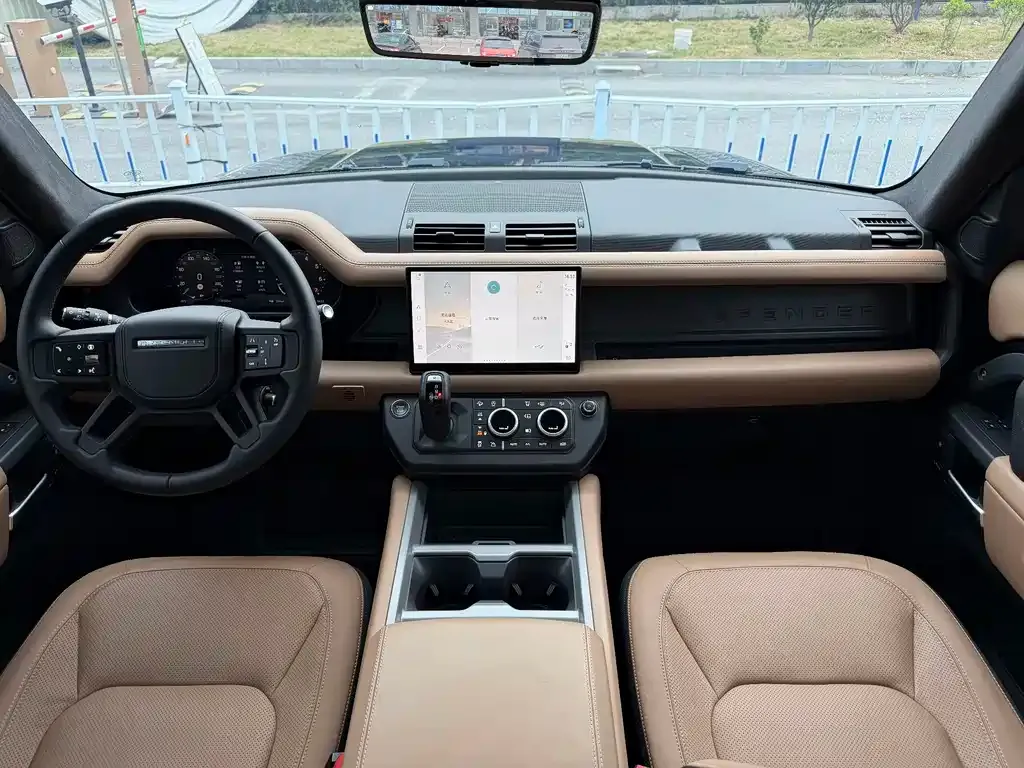 Land Rover Defender — фото 10