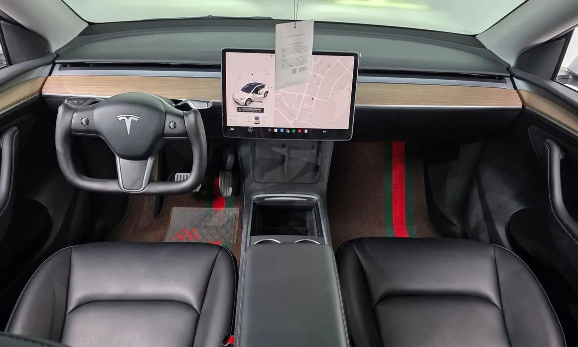 Tesla Model Y — фото 3