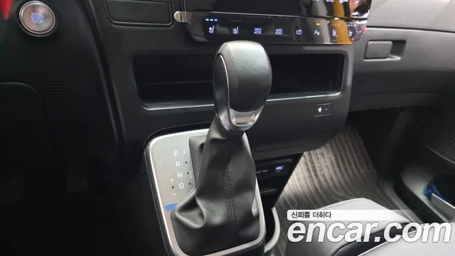 Hyundai Staria — фото 3